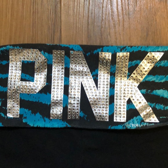 PINK Victoria’s Secret yoga shorts - Picture 3 of 4